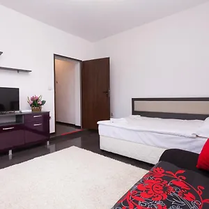 Apartment Guest